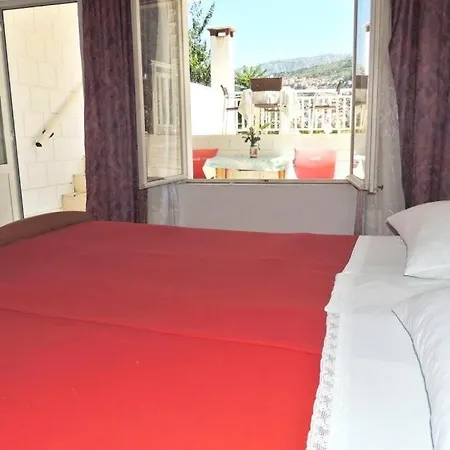 Majkovica 3*